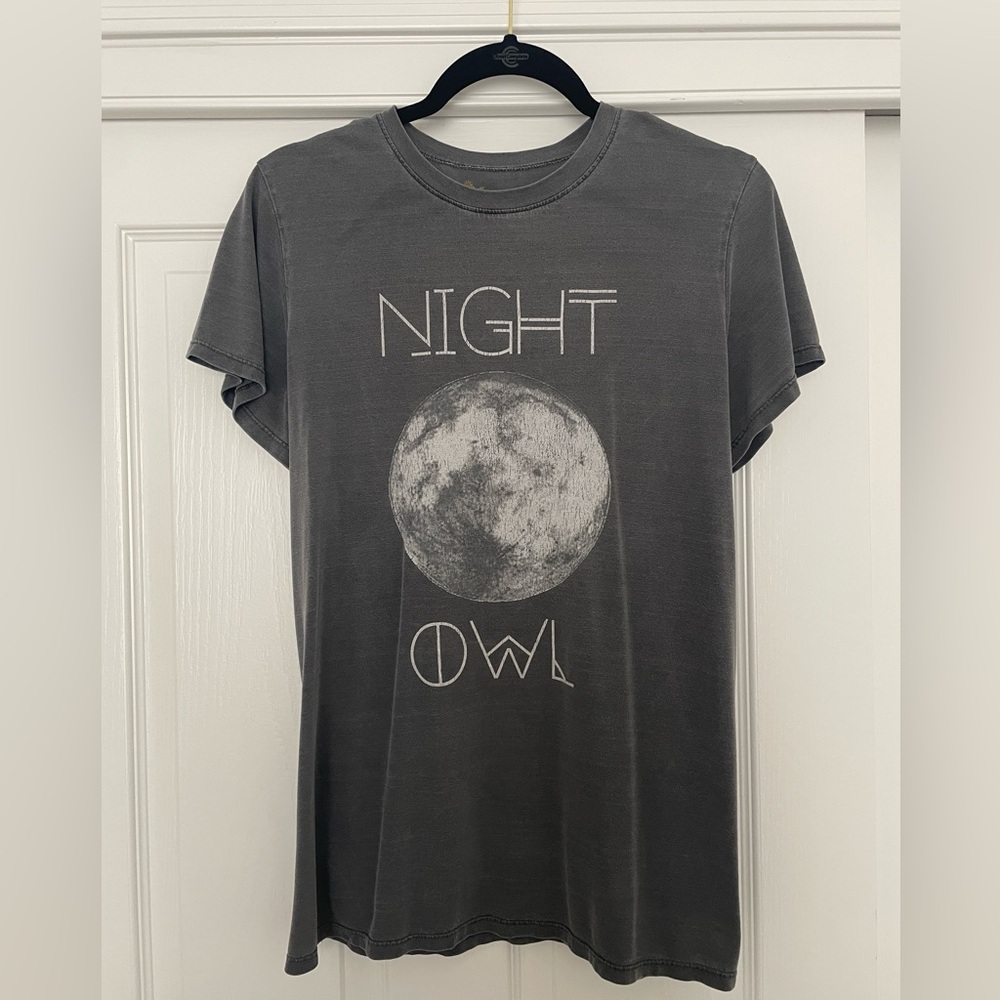 Graphic Short Sleeve Tee.